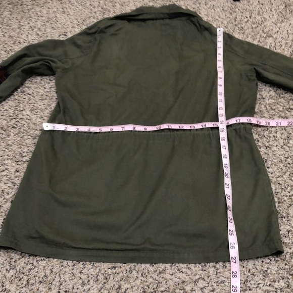 Francesca’s Collection Blu Pepper Utility Jacket Size Medium Army Green Plaid - Picture 9 of 10